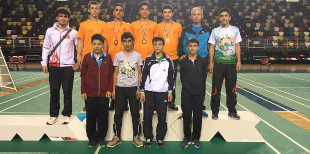 Samsunlu badmintonculardan 1 birincilik 2 üçüncülük
