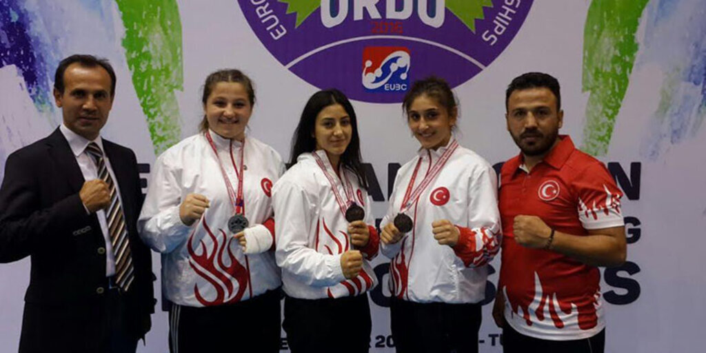 Samsunlu boksörler tarih yazdı