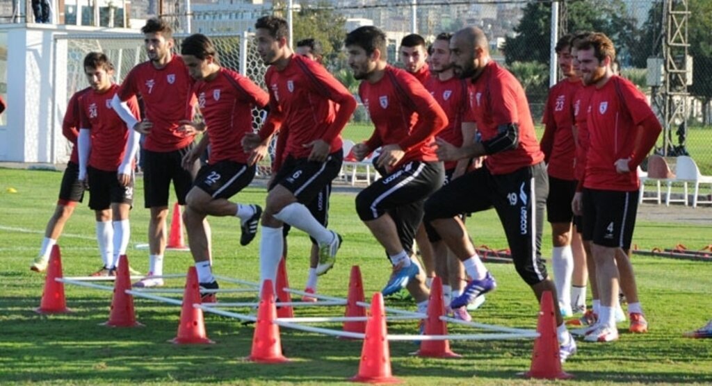 Samsunspor, Elazığspor'a bileniyor