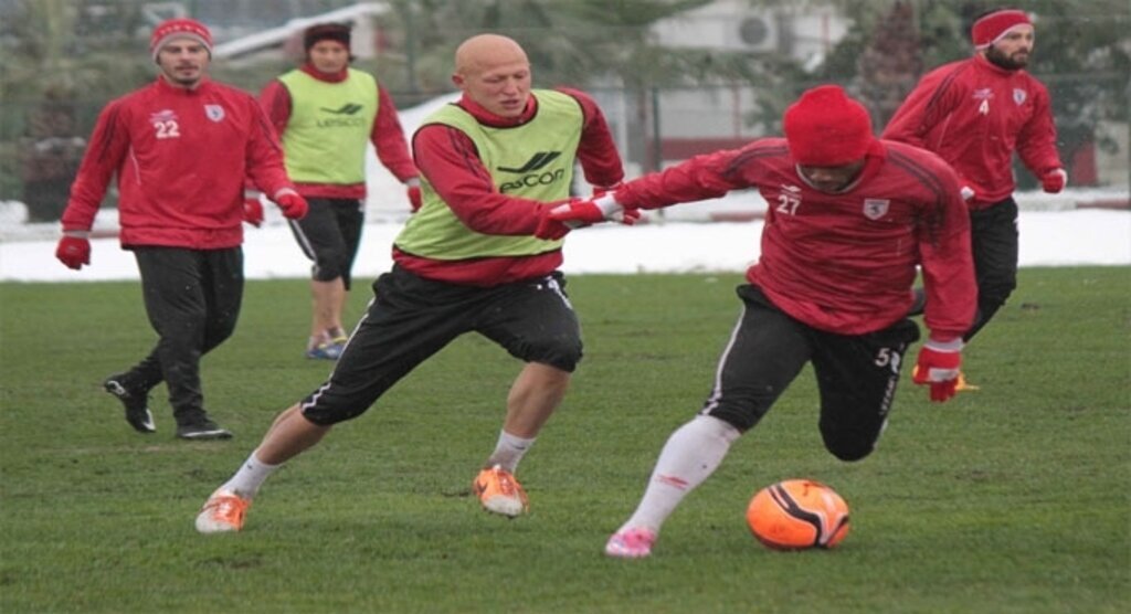 Samsunspor Kayserispor'a bileniyor