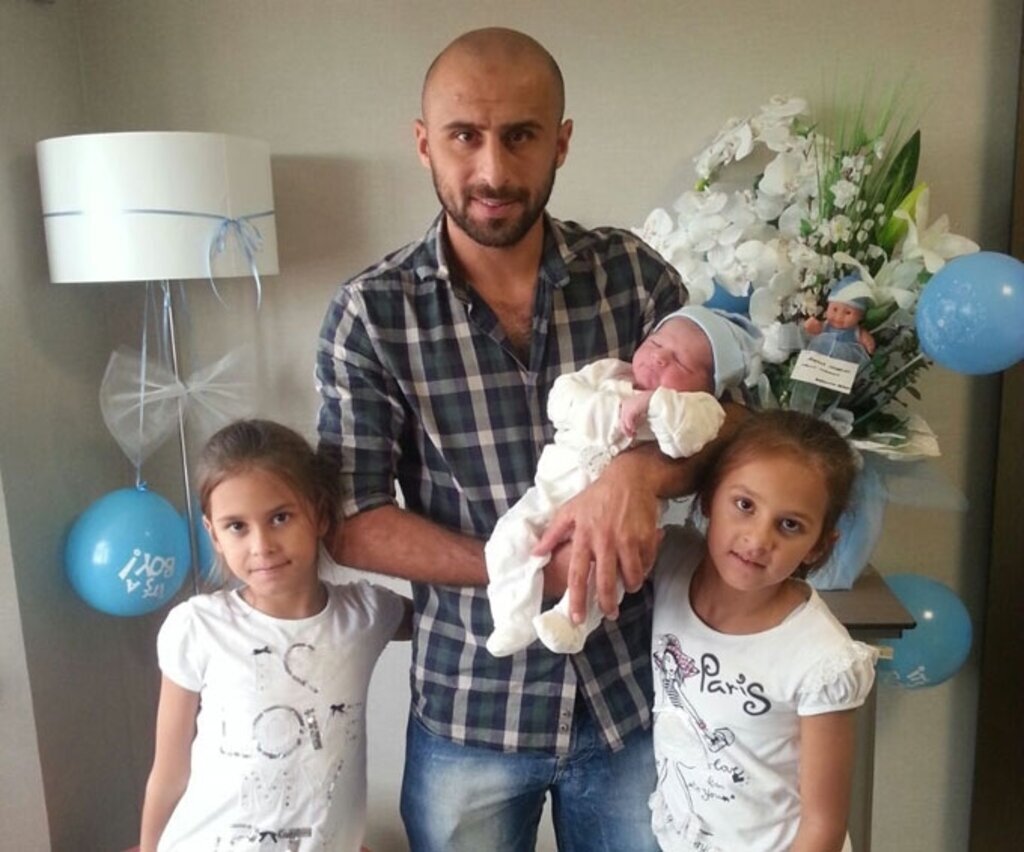 Samsunspor'lu futbolcu Akyüz, 3'üncü kez baba oldu