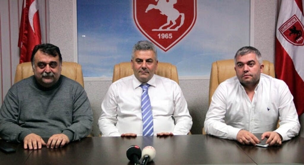 Samsunsporlu futbolcular yönetime tepki gösterdi