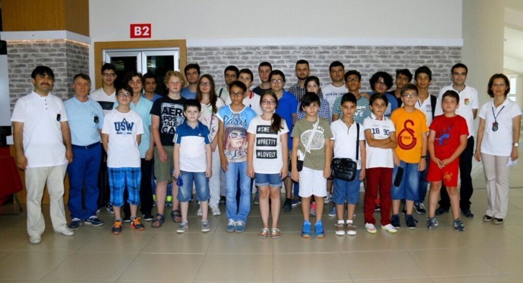 Santranç gençler il birinciliği başladı