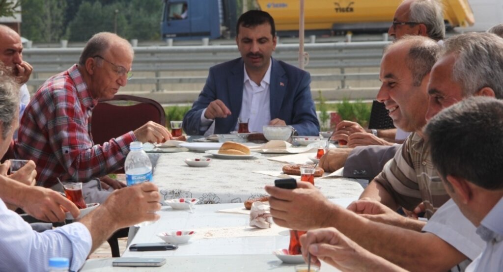 Sarıcaoğlu hemşehrileriyle buluştu