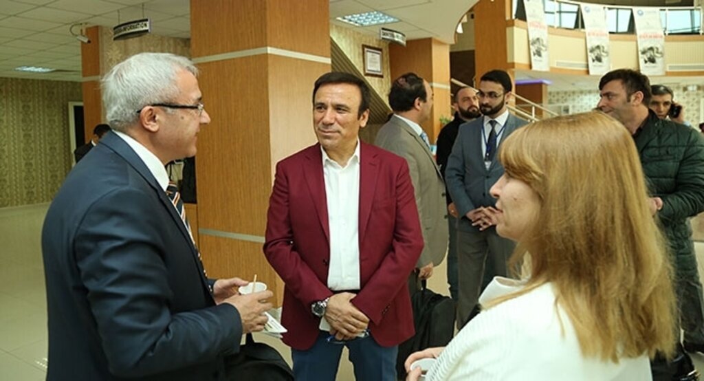 Şehir ve Kadın Sempozyumu devam ediyor