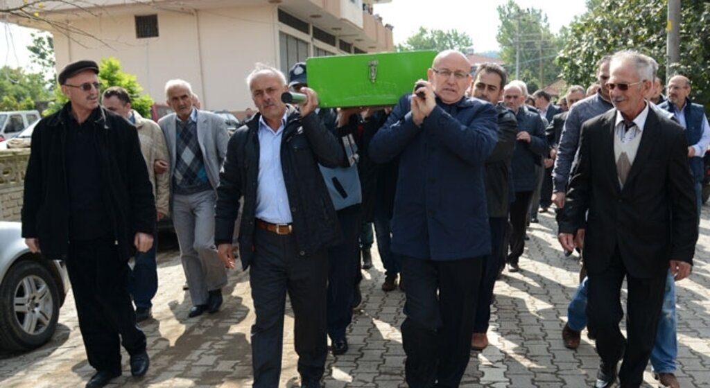 Şenol Kul’dan Anneye Son Görev