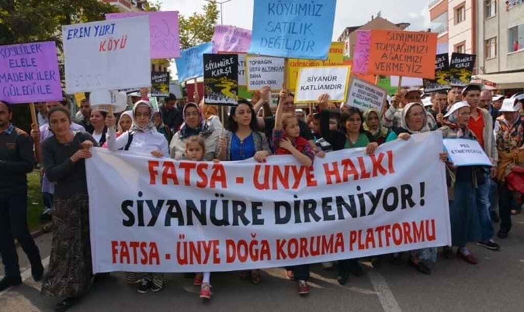 Siyanürle altın madeni çıkarılması protesto edildi