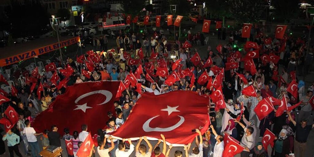 Son nöbette Havzalılar Kevser Cami önünü doldurdu