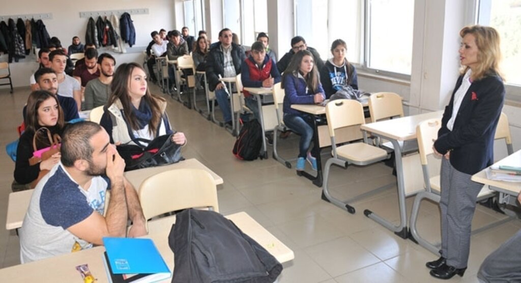 Spor Bilimleri Fakültesi'nde Farkındalık eğitimleri