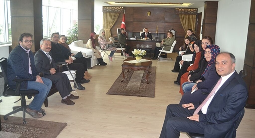 Stajyer öğretmenler Kaymakam Atlamaz’ı ziyaret etti