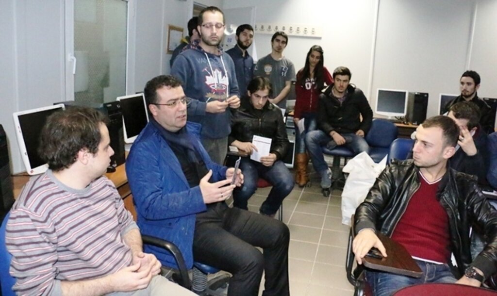 Taşçı gençlerle buluştu