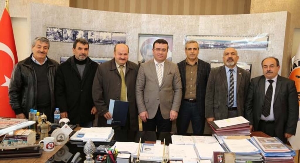 Taşçı'dan Cemevi'ne destek