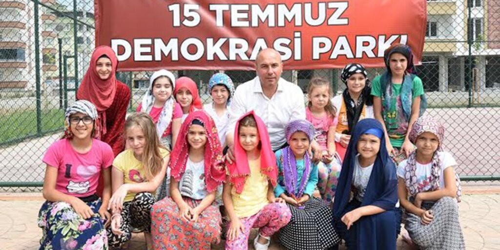 Tekkeköy Belediyesinin yeni parkının ismi 15 Temmuz Demokrasi parkı oldu