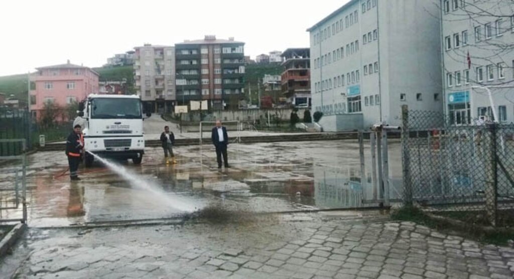 Tekkeköy Belediyesi'nden Temizlik Seferberliği