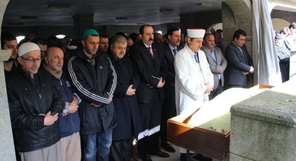 Tekkeköy ilçe başkanı Yusuf Güngör'ün annesi vefat etti