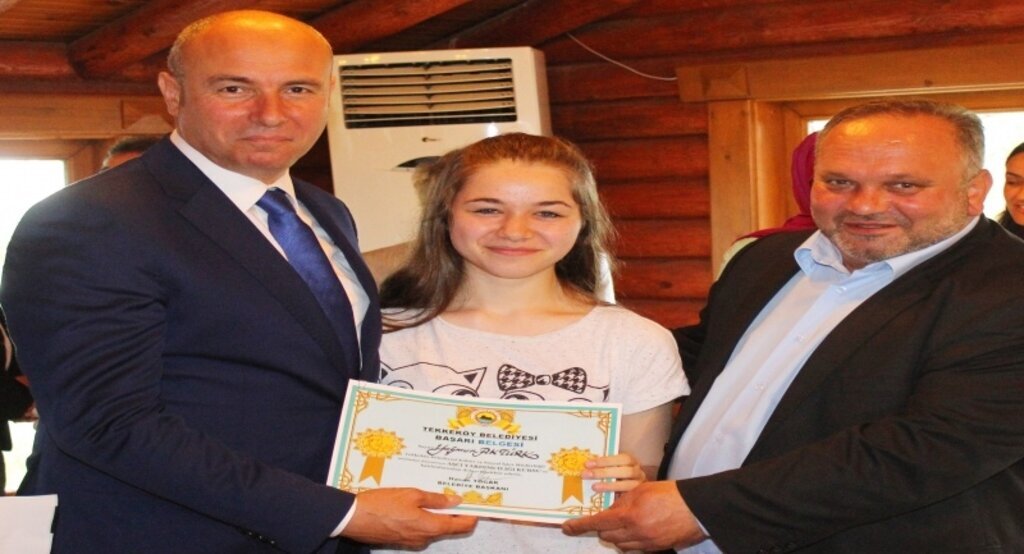 Tekkeköy’de Aşçı yardımcıları sertifikalarını aldılar