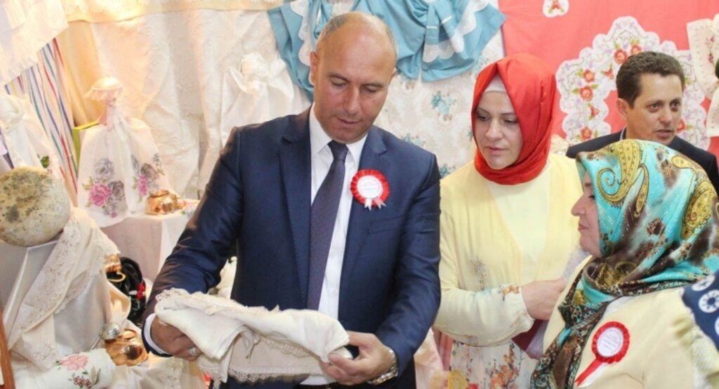 Tekkeköylü bayanlar hünerlerini sergilediler