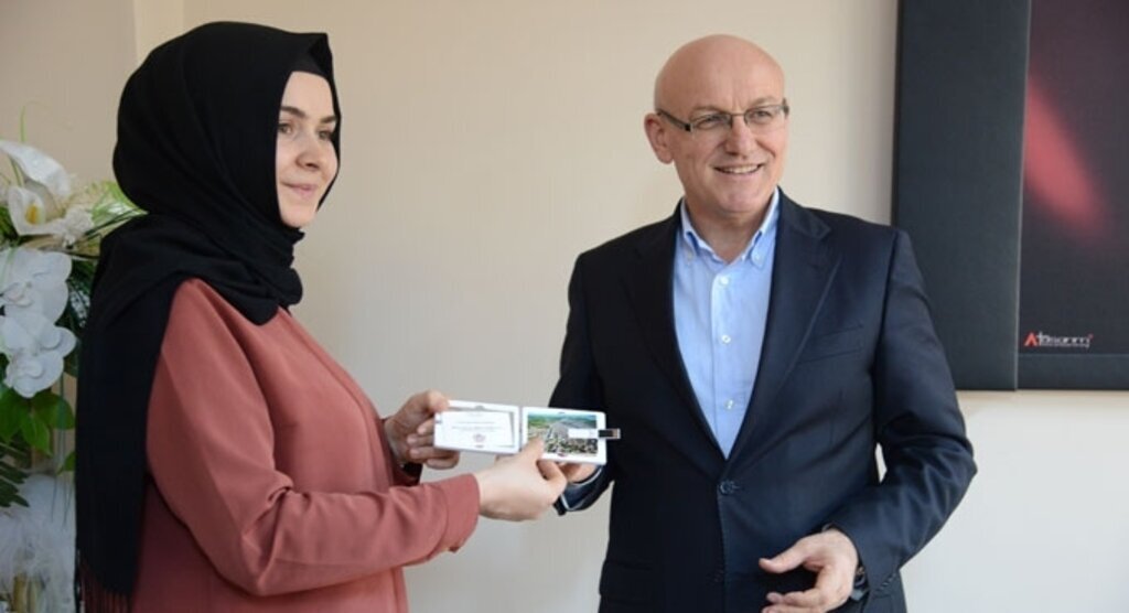 Terme Belediyesi Öğretmenleri Unutmadı