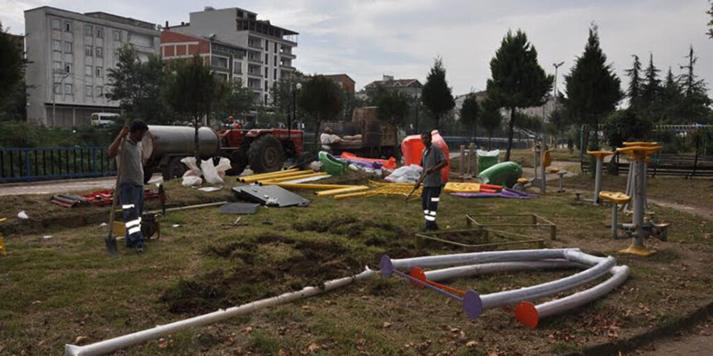 Terme Belediyesi’nden 11 çocuk oyun parkı