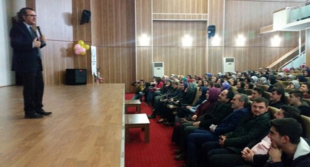 Terme Halk eğitim merkezinden örnek seminerler