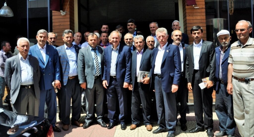 Terme muhtarlar ve STK’lardan Milletvekili Adayı Özden’e tam destek