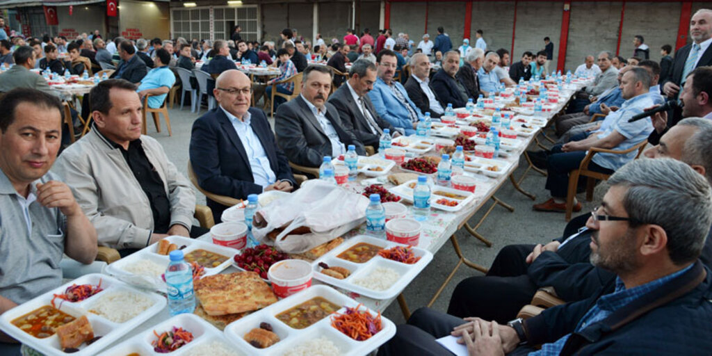 Terme sanayi sitesinde esnaf sofrası