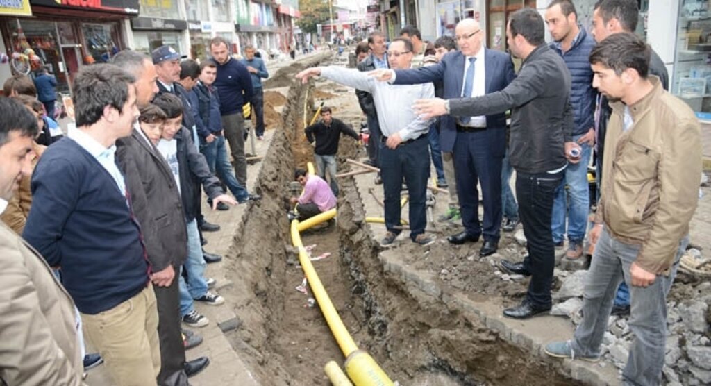 Terme’de Doğalgaz Çalışmaları Devam Ediyor