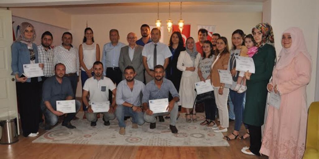 Terme’de genç girişimciler belgelerini aldı