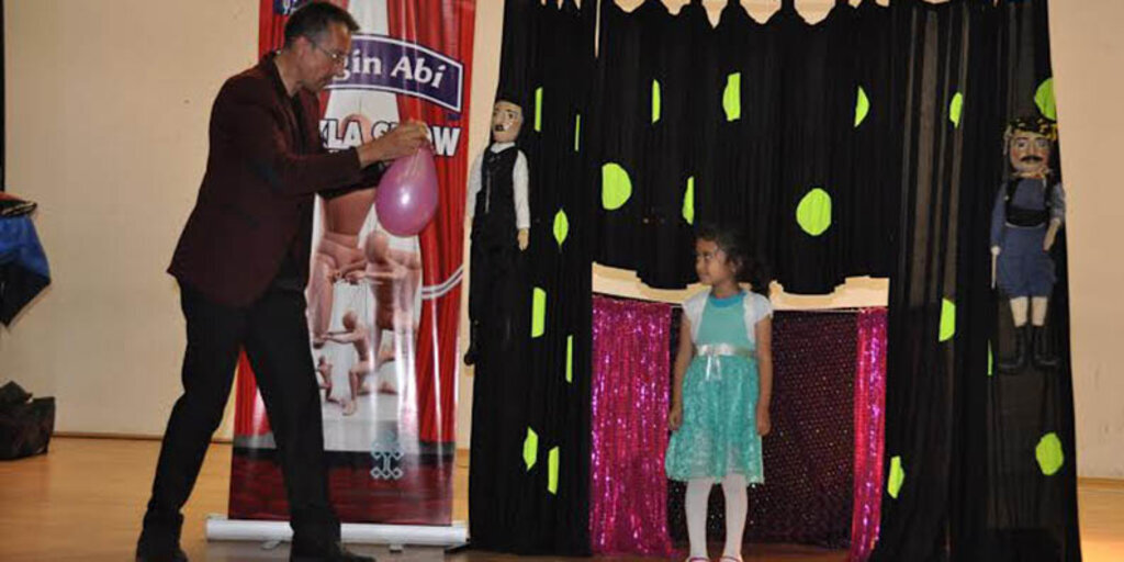 Terme’de tiyatro gösterisi