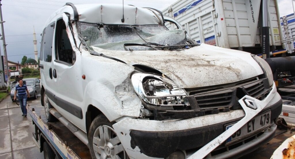 Terme’de trafik kazası: 4 yaralı