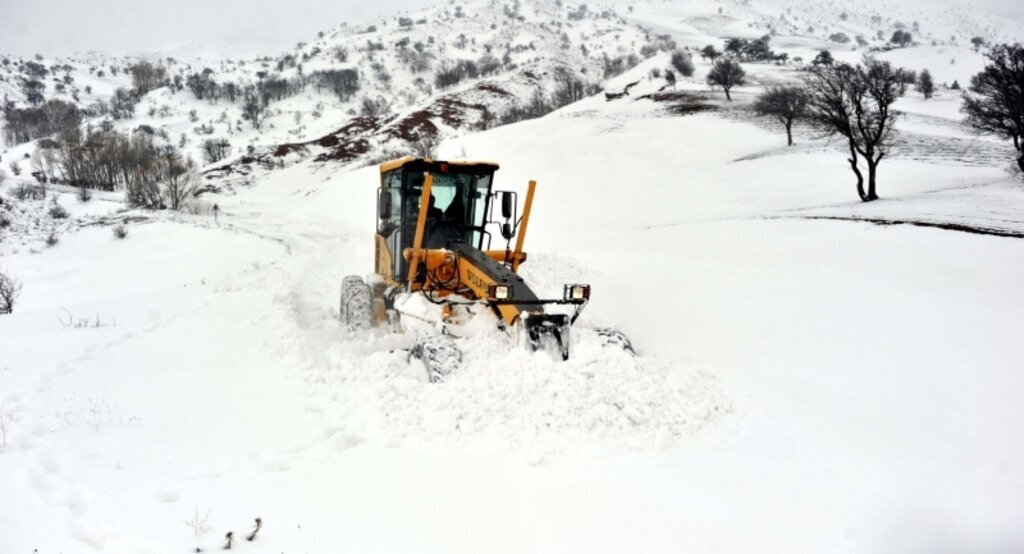 Tokat'ta kar çalışmaları sürüyor