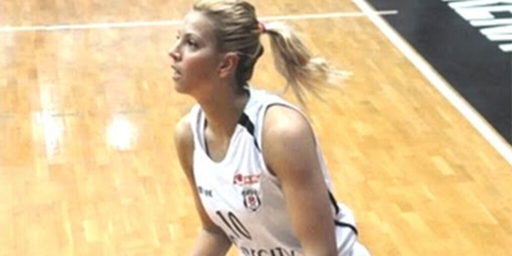 Tuğba Taşçı Yaş Gününde Samsun Canik Belediyespor’da