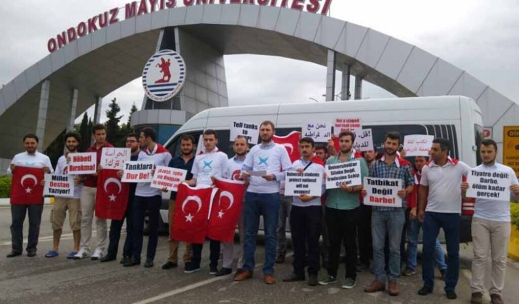 TÜGVA gençlerinden darbe teşebbüsüne dualı tepki