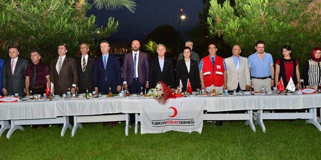 Türk Kızılayı 100 yaşında