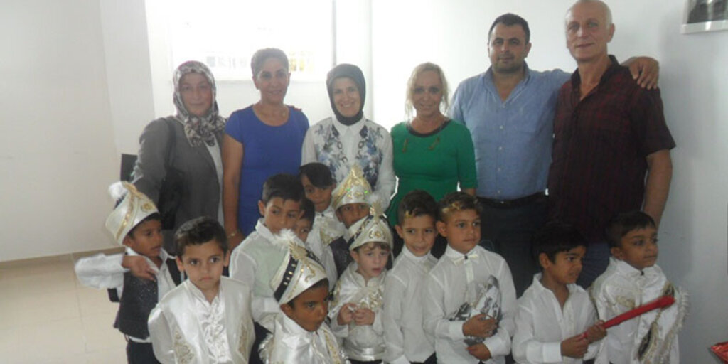 Türk Kızılayı 13 çocuğu sünnet ettirdi