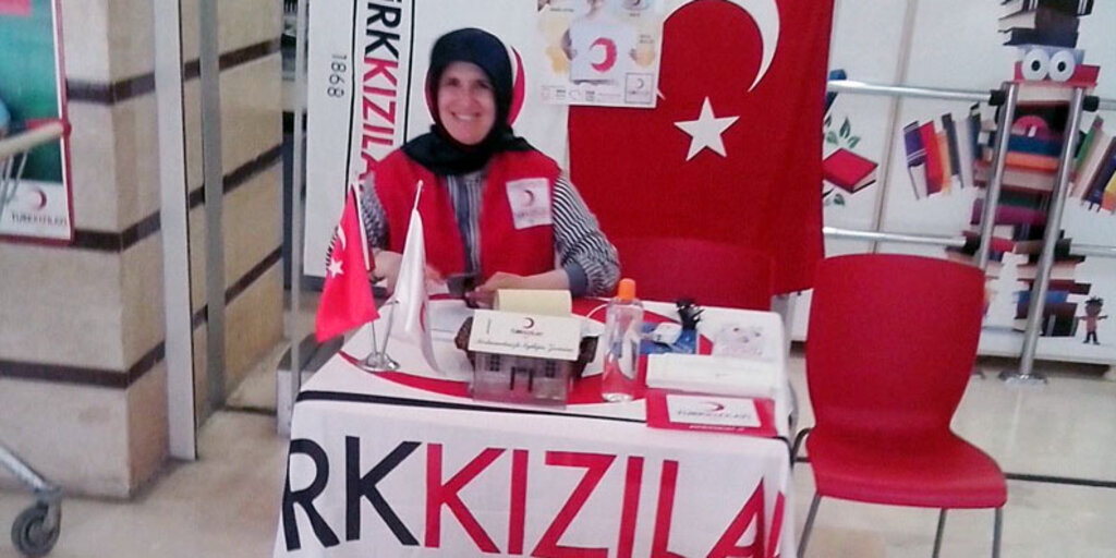 Türk Kızılayı Canik Şubesi'nden Gıda Toplama Kampanyası