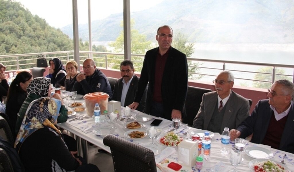 Türk Kızılayı Samsun İli Şube Başkanları Ayvacıkta Bir Araya Geldi