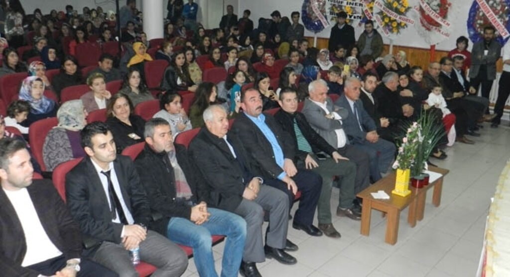 TÜRKAV'dan şiir ve türkü dinletisi