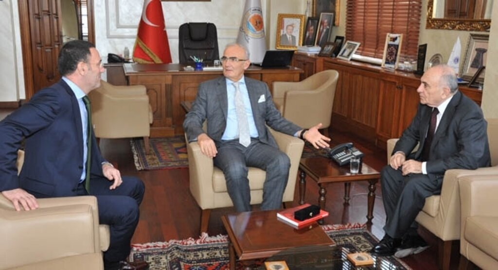 TÜYAP Yönetimi Başkan Yılmaz'ı ziyaret etti