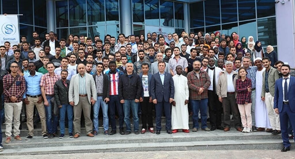 Uluslararası Öğrenci Derneği’nden tanışma yemeği