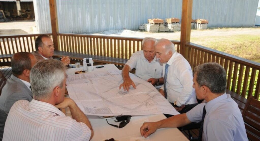 Vali Şahin Tekkeköy'de Tersane alanında incelemelerde bulundu