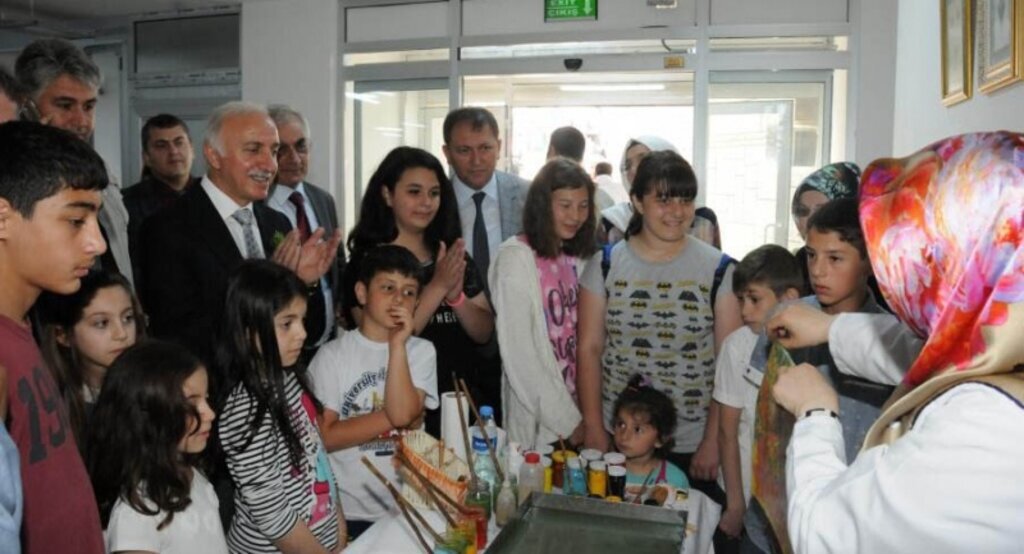 Vali Şahin yıl sonu sergi ve öğrenme etkinliğine katıldı