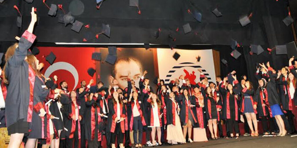 Veteriner Fakültesi yeni mezunlarını verdi