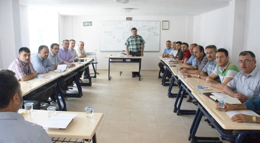 Vezirköprü'de ezanı makamları ile okuma kursu açıldı