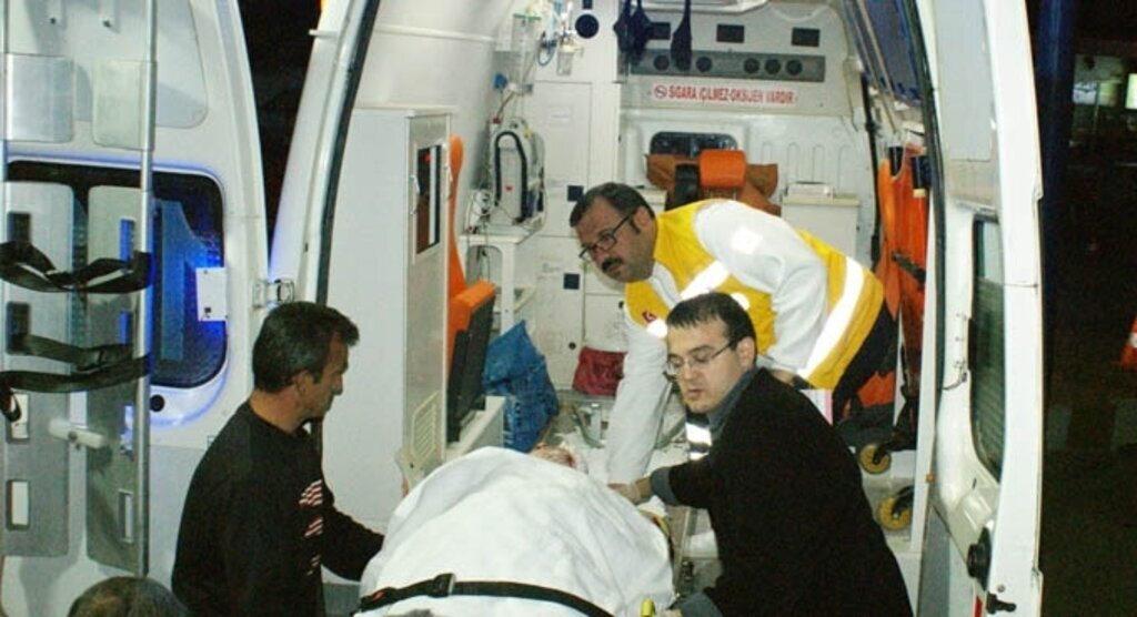 Vezirköprü’de trafik kazası: 3 yaralı