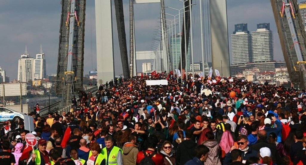 Vodafone 37. İstanbul maratonu koşuldu