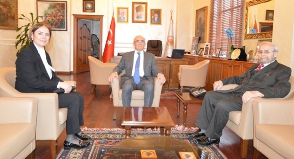 Vuraloğlu: Samsunluların sesi olmak için aday adayı oldum