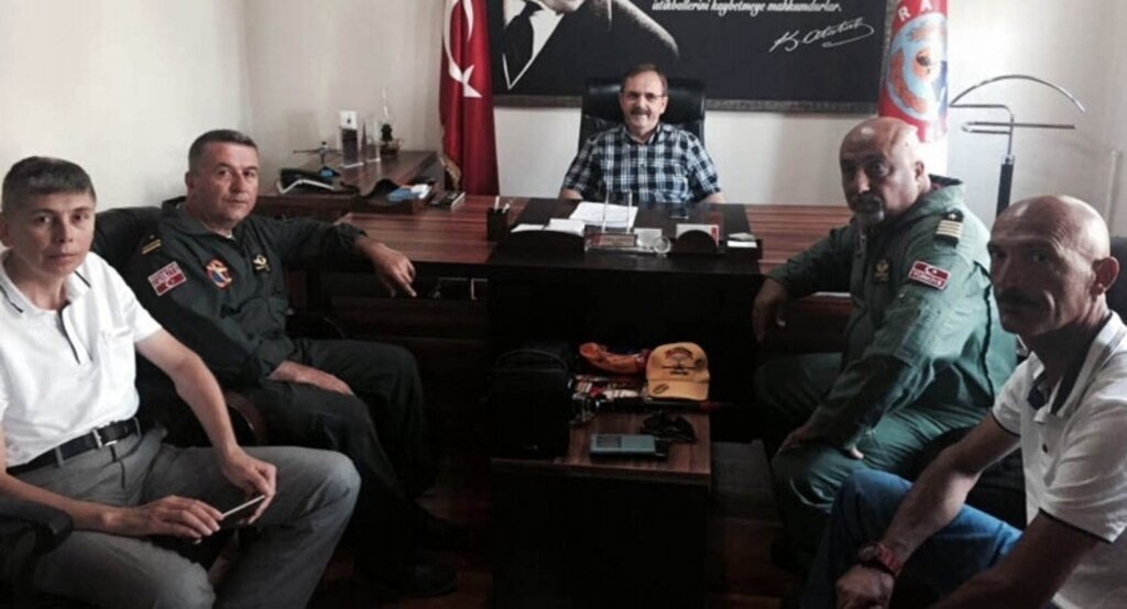 Yamaç paraşütü eğitmenlerinden Başkan Şahin’e ziyaret