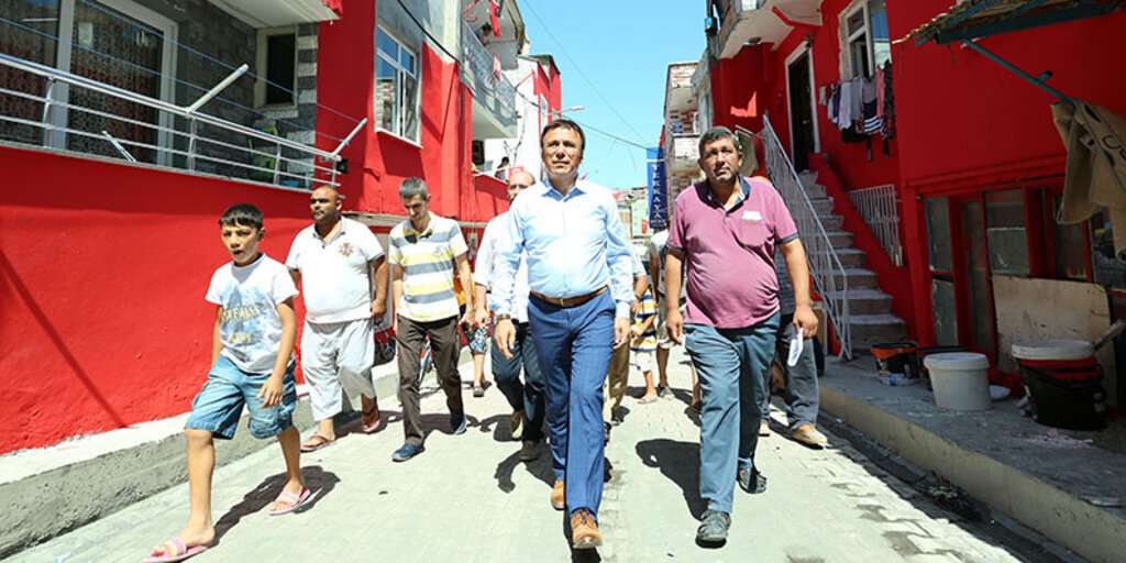 Yavuzselim'e kırmızı-beyaz dönüşüm