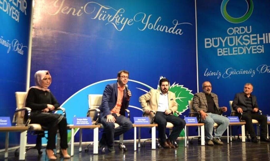 'Yeni Türkiye Yolunda' konulu panel